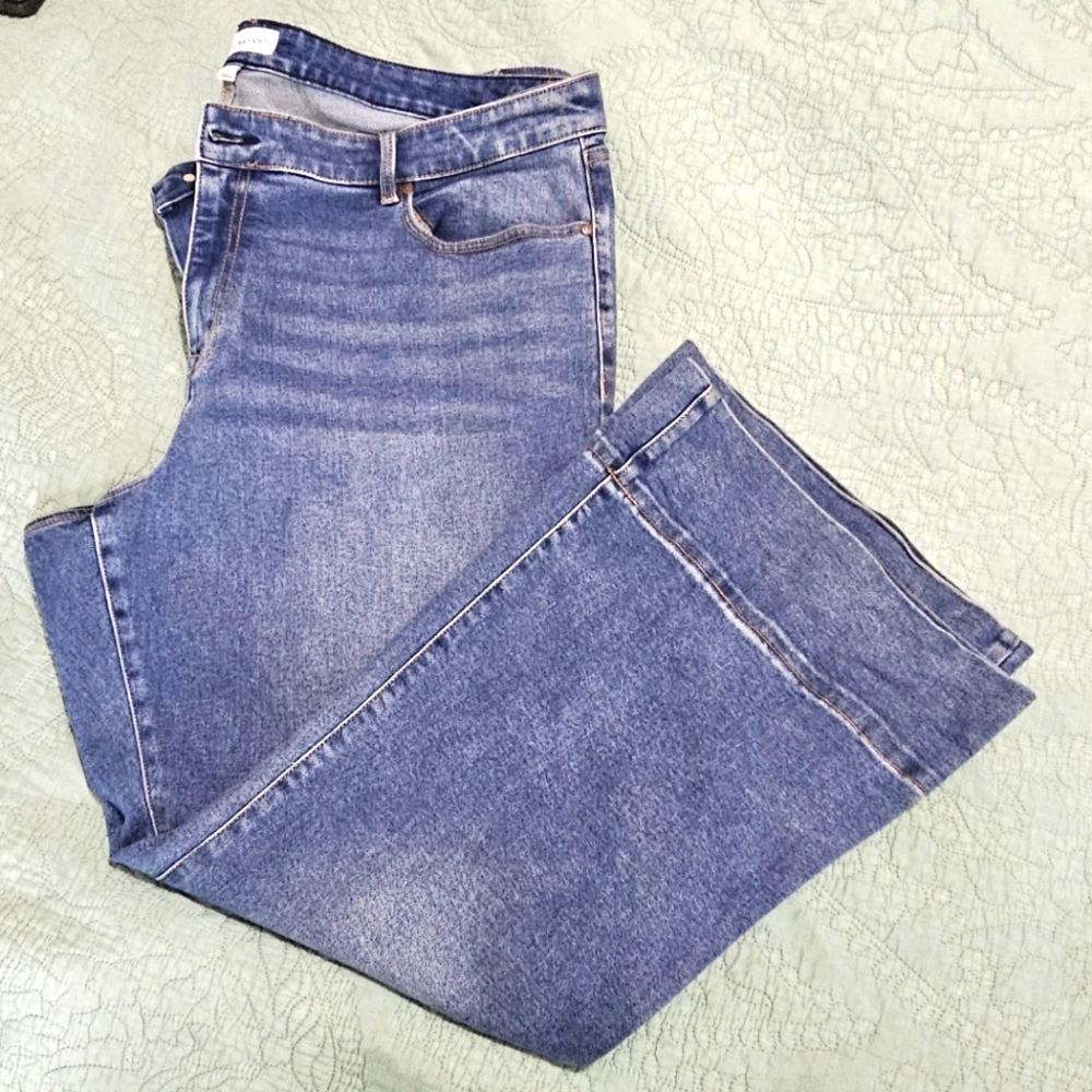 Lane Bryant flare leg magic waste stretch blue jeans, sz 26